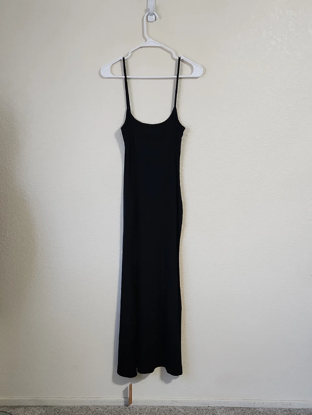 New Reformation Cosmo Maxi Knit Dress in Black Women's Size L - Picture 5 of 14